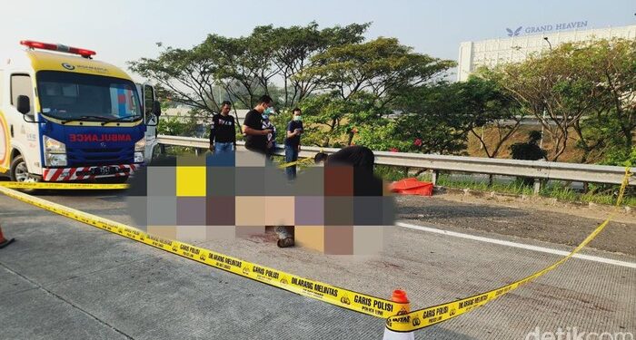 Tragedi di Tol Surabaya-Mojokerto: Mayat Pria dengan Luka Menggemparkan Ditemukan, Diduga Korban Pembunuhan