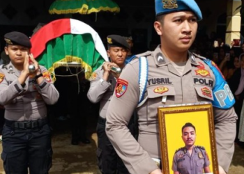 Jenazah Brigadir Erik yang Tewas Bunuh Diri Depan Istrinya Dimakamkan