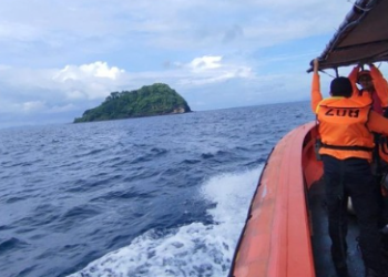 Penumpang Jatuh dari Kapal Feri di Merak, Tim SAR Cari Korban