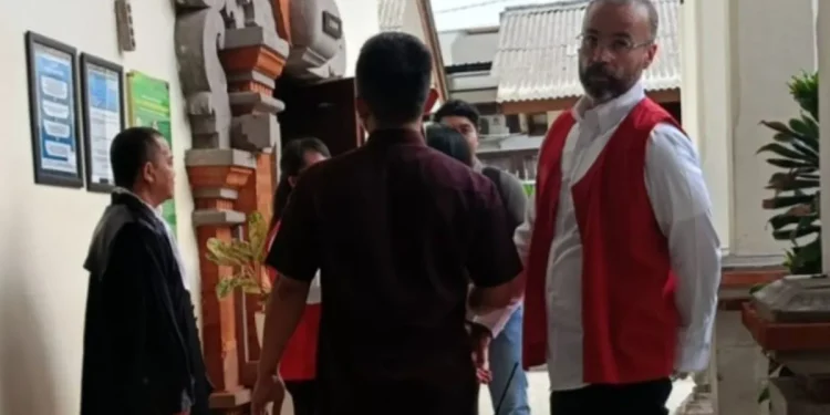 WNA Kanada Dituntut 1,5 Tahun Bui Usai Tipu Pemilik Vila di Bali Senilai Rp 5 Miliar