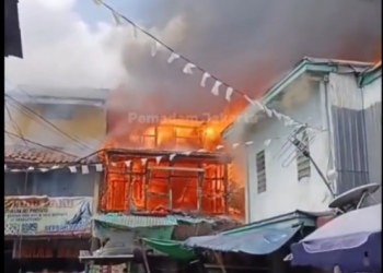 Kebakaran Hebat Hanguskan 400 Rumah di Tamansari, Ribuan Warga Mengungsi