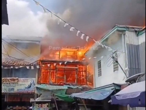 Kebakaran Hebat Hanguskan 400 Rumah di Tamansari, Ribuan Warga Mengungsi