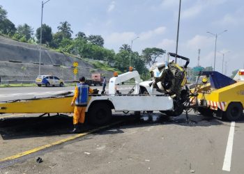 Kecelakaan Beruntun di Tol Cipularang, 5 Orang Luka-luka