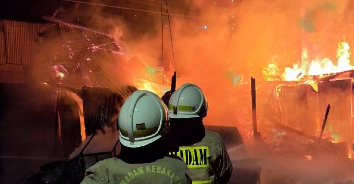Empat Orang Tewas dalam Kebakaran Hebat di Pademangan, Jakarta Utara