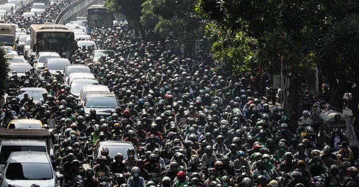 Tantangan Lalu Lintas Jakarta: 63% Ruas Jalan Alami Kepadatan di Jam Sibuk Senin