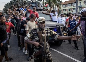 KUDETA MADAGASKAR & KRITIK MAHFUD MD TERHADAP ISU BLBI