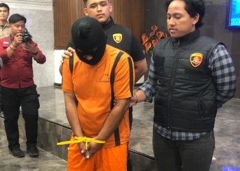 Keji! Ayah Tiri di Sukabumi Cabuli Anak, Rekam Aksi Bejatnya untuk Peras Istri yang Bekerja di Arab Saudi