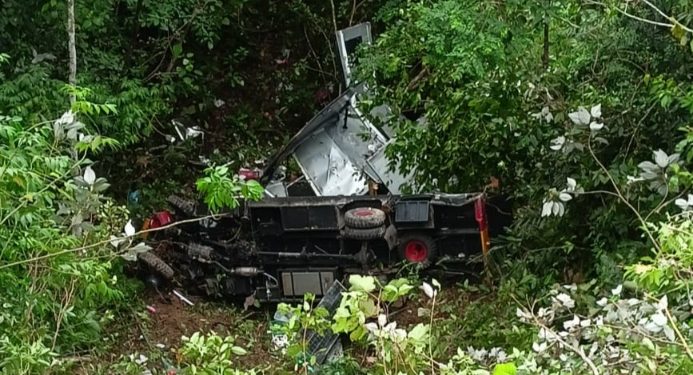 Mobil Brimob Masuk Jurang di tebing Manula, Diduga mengalami Rem Blong