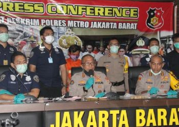 Polisi Filipina Buru Kelompok Perampok Spesialis Toko Emas yang Beraksi di Malam Hari