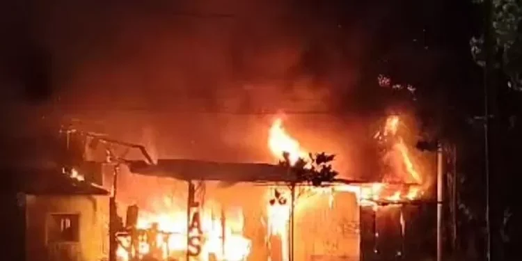 Korban Kebakaran Jatipulo Masih Mengungsi, Desak PLN Bertanggung Jawab Pembangunan Rumah