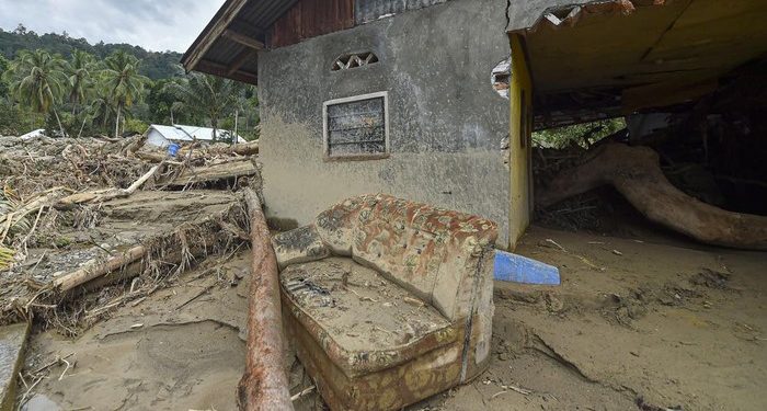 Banjir Sumatera Dipicu Siklon Tropis Ekstrem, Bukan Kebun Kelapa Sawit