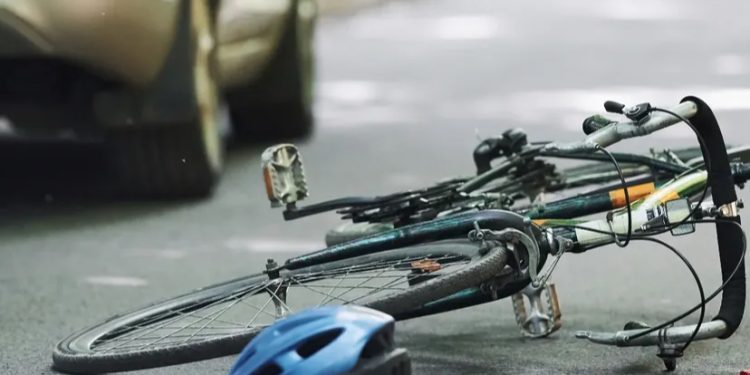 Kronologi Kecelakaan Fatal: Pesepeda Tewas Tabrak Bus TransJakarta yang Berhenti di Halte