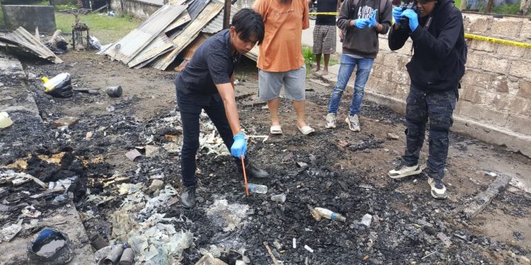 Sat Reskrim Polres Sarmi Selidiki Penyebab Kebakaran Hebat di Kampung Sarmo