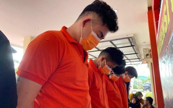 4 Tersangka Pembunuhan Putri di Batam Ditahan: Disiksa 3 Hari Hingga Tewas, Dipicu Video Rekayasa